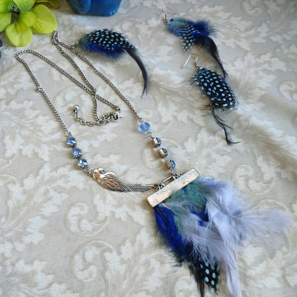 Jewelry - Unique Silver Boho Bird Feather Necklace Set